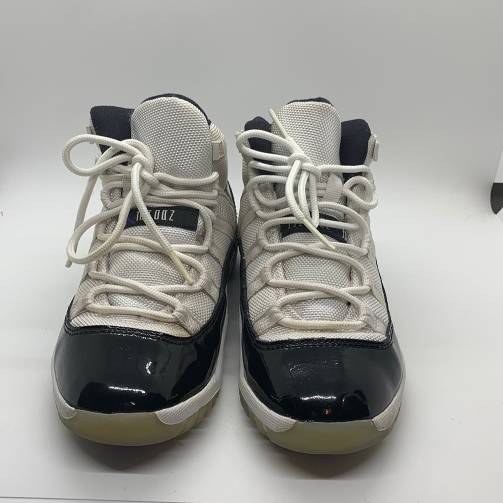 Jordan 11 Concord Size 3Y
